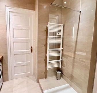 Quartier Hyper-Centre Apartment | R'Apparts T3 Le Prestige Grenoblois