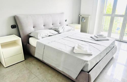 Cavoretto Apartment | R&G House - Appartamento moderno vicino alla metropolitana - Modern apartment close to the metro