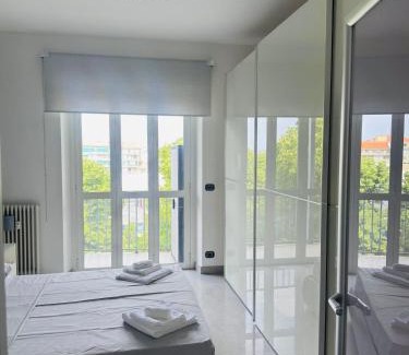 Cavoretto Apartment | R&G House - Appartamento moderno vicino alla metropolitana - Modern apartment close to the metro