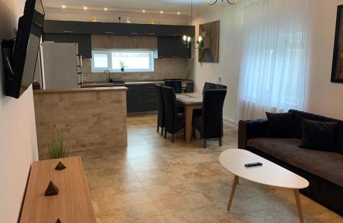 Eforie Sud House | R i A N A 1