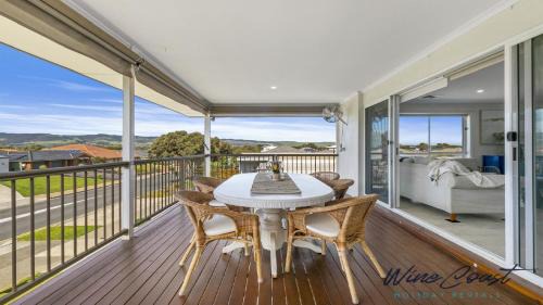 Aldinga Beach House | R & R Aldinga Beach by Wine Coast Holidays