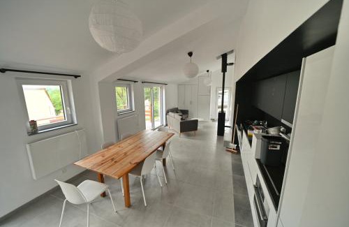 Virton House | Rabais 57-58