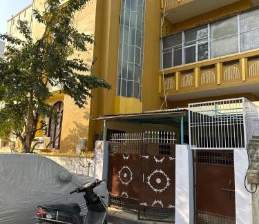 Varanasi House | Radhe Krishna home stay