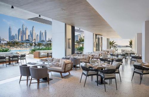 Palm Jumeirah Resort | Radisson Beach Resort Palm Jumeirah