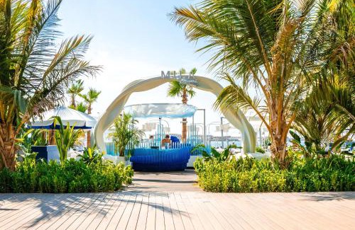 Palm Jumeirah Resort | Radisson Beach Resort Palm Jumeirah