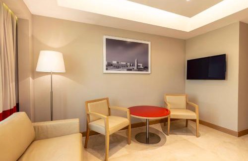 Al Muntazah Hotel | Radisson Blu Hotel, Doha