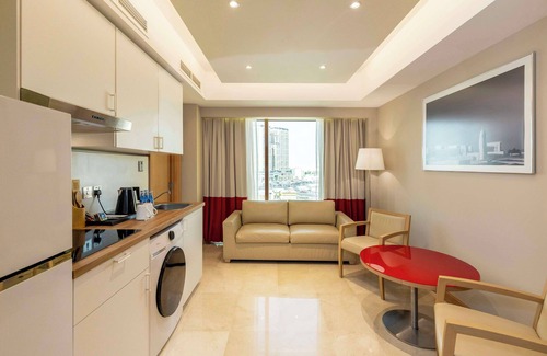 Al Muntazah Hotel | Radisson Blu Hotel Doha