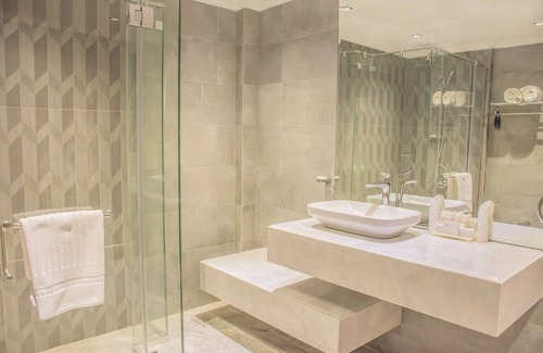 Dhahran Hotel | Radisson Blu Resort, Al Khobar Half Moon Bay