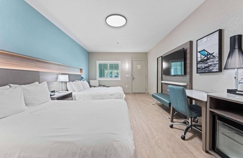 Port Canaveral Resort | Radisson Resort at the Port