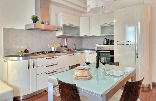 Porto Sant'Elpidio Apartment | [Raffinata Dimora] Wi-fi Parcheggio Privato Balcone Abitabile