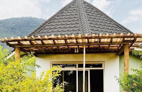 Bwindi Cottage | Rafiki Safari Lodge Bwindi
