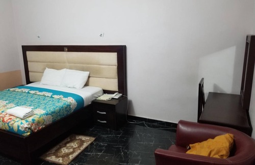 Ogbomosho Hotel | Ragaray executive suites