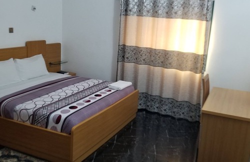 Ogbomosho Hotel | Ragaray executive suites