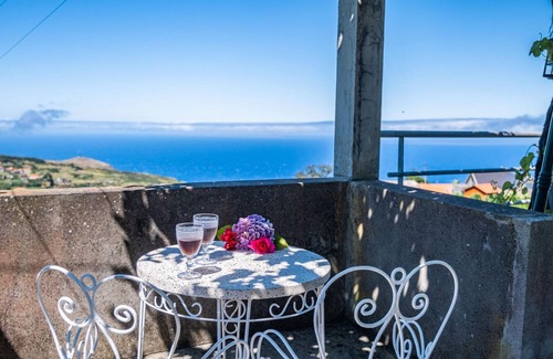 Lombada Velha House | Rainbow Cottage by Madeira Sun Travel