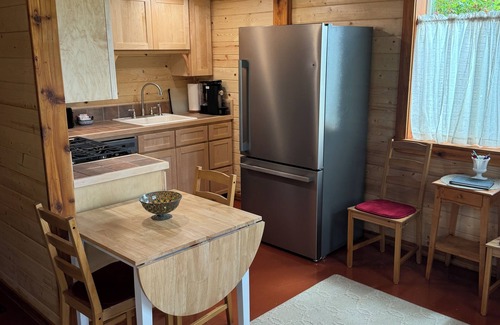 Marblemount House | Rainbow House Private Annex: Year-round comfort at North Cascades National Park!