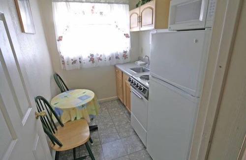 West Colorado Springs Hotel | Rainbow Lodge and Inn