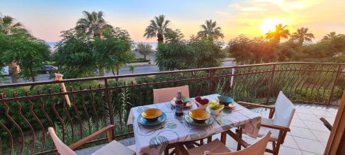 Praia a Mare Apartment | Rainbow Seafront Apartment