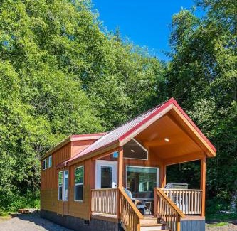 Forks Apartment | Rainforest Tiny Home Retreat #15