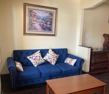 Willow Meadows/Willowbend Area Hotel | Raintree Inn and Suites