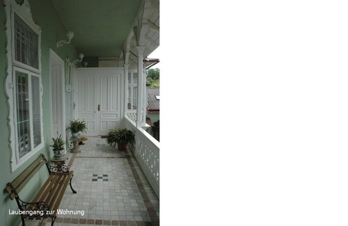 Pressbaum Apartment | Raisa Apartments PR7