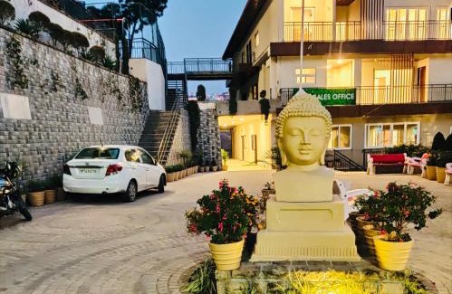 Shimla Apartment | Raiville Mountain View