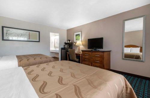 Downtown Hotel | Ramada Bayside Inn & Suites Eureka