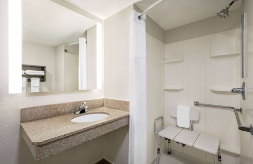 Fullerton Hotel | Ramada by Wyndham Allentown/Bethlehem