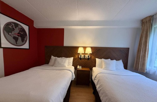 Arnprior Hotel | Ramada by Wyndham Arnprior