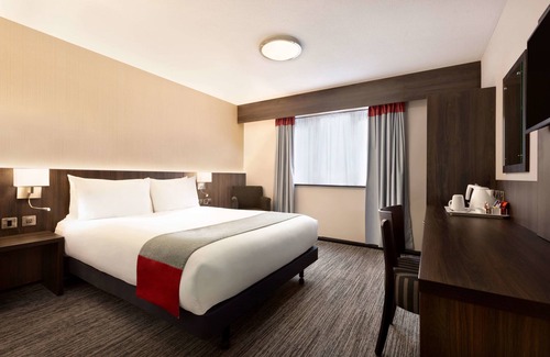 Cobham Hotel | Ramada by Wyndham Cobham