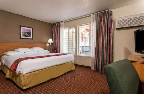 Hazelwood Hotel | Ramada by Wyndham Portland
