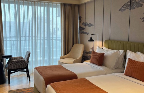 Gurugram Hotel | Ramada Encore by Wyndham Gurugram Dwarka Expressway