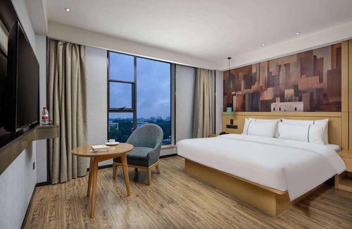 Xiangshan Hotel | Ramada Encore by Wyndham Guilin Wanfu