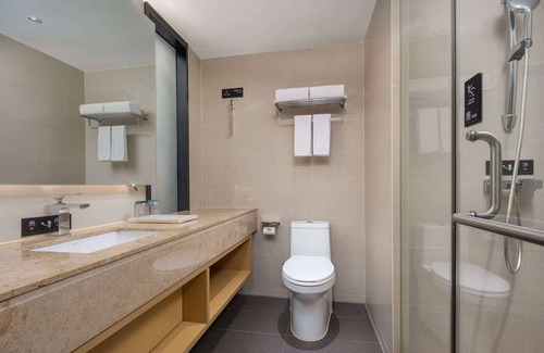 Xiangshan Hotel | Ramada Encore by Wyndham Guilin Wanfu