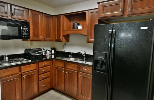 Southside Hotel | Ramada Hotel & Conference Center by Wyndham Jacksonville