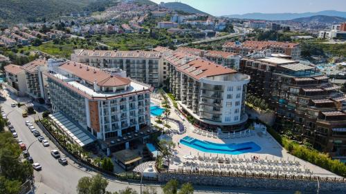 Kusadasi City Centre Hotel | Ramada Hotel & Suites by Wyndham Kusadasi