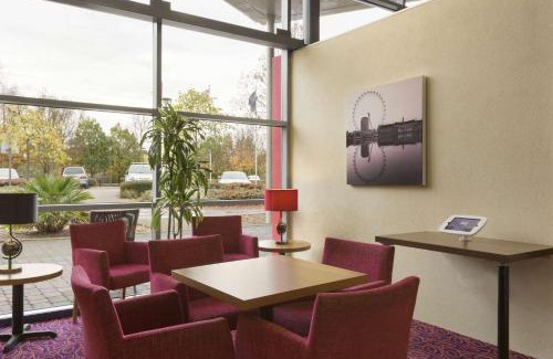 Whittington Hotel | Ramada London North