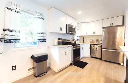 Piscataway House | Ranch Haven BnB: Sleeps 17 Guests!