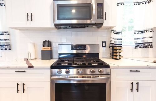 Piscataway House | Ranch Haven BnB: Sleeps 17 Guests!