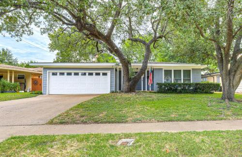Irving House | Ranch-Style Home with Patio and Yard in Dallas Area