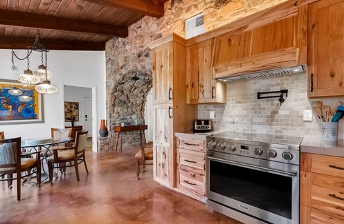 Tucson House | Ranch Style Living in Catalina Foothills with private hot tub