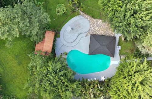 Orosi Hotel | Rancho Rio Perlas