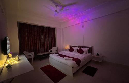 Sualkuchi House | Rang Niwas -1BHK with Air Conditioning