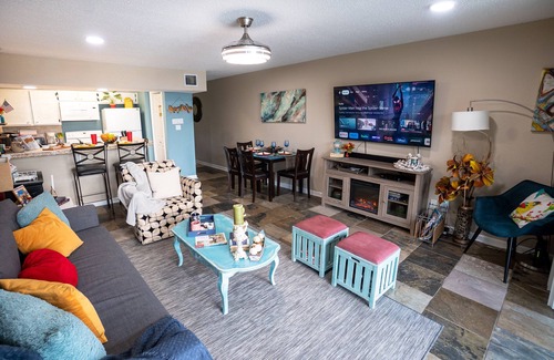 Walden on Lake Conroe Condo | 💎Rare Find✪PARADISE COVE⛱️AMAZING⛵Lakefront Oasis🏊https:/youtu.be/TR9-vTjTnDs