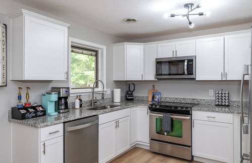 Englewood House | RARE FIND! Remodeled Ranch, near Airport