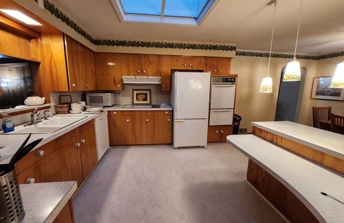 Westland House | Rare Sprawling Compound - Plymouth/Canton/Livonia/Westland