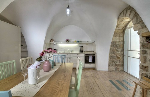 Safed Old City Apartment | Rashbi 54