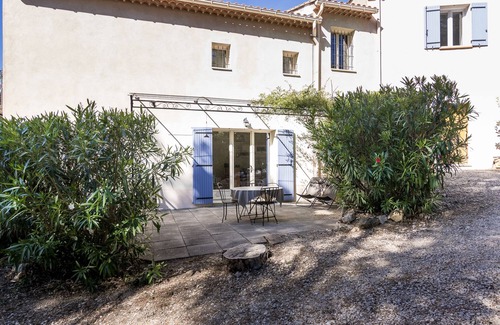 Le Barroux Apartment | "Rasteau", a nice gite for 2 in a superb environment