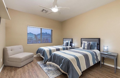 South Mountain House | Ravenswood Retreat 3 BR by Casago