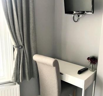 Holland Park Hotel | Ravna Gora