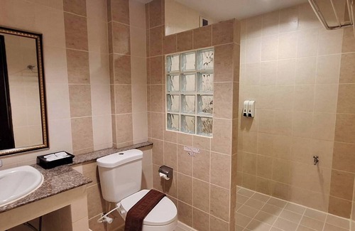Rayong Hotel | Rayong Lanna Hotel